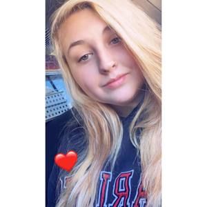 Meet your Posher, Alyssa